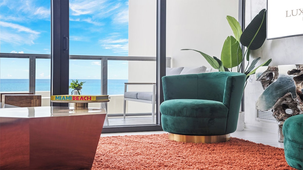Luxury Vacation Rentals in South Beach by LRMB
