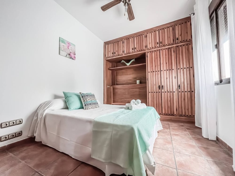 Cd-1926 Three Bedroom Apartment In Nerja