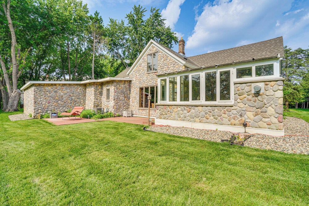 Picturesque Lake Elmo Cottage w/ Fire Pits! view 4