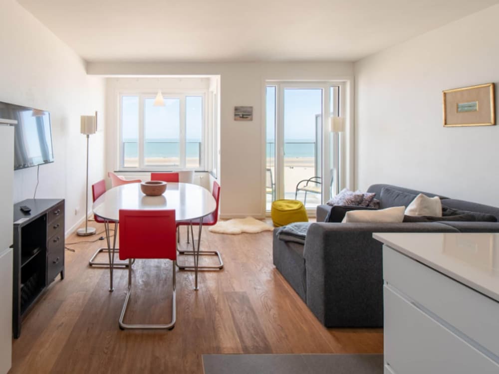 Beautiful Apartment With sea View