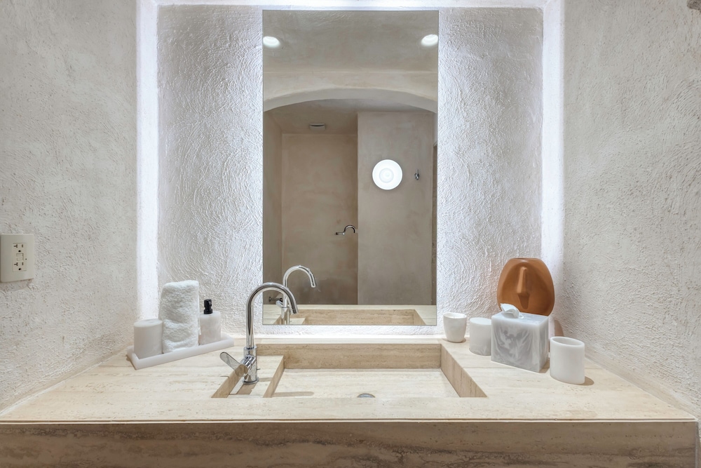 Casa Nima by Lumina