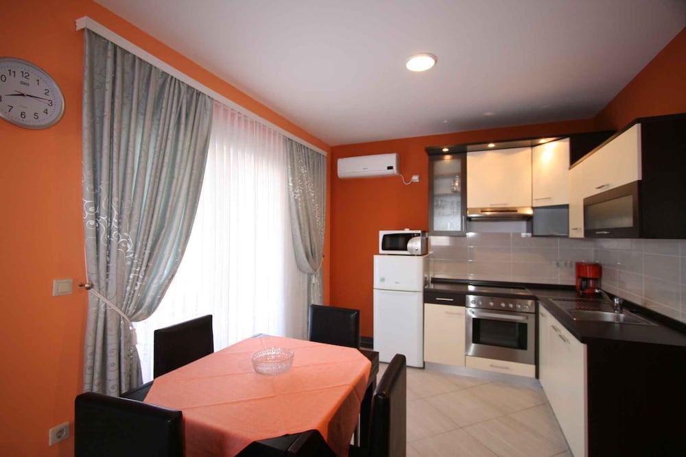 Apartments in Malinska/insel Krk 12469