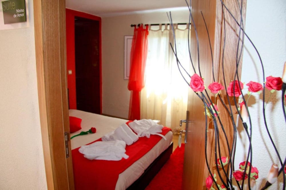 Serra da Estrela Seven Rooms 3 Suites Villa In s