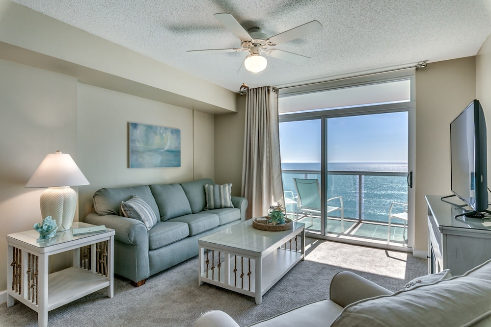 Crescent Keyes by Condo-World