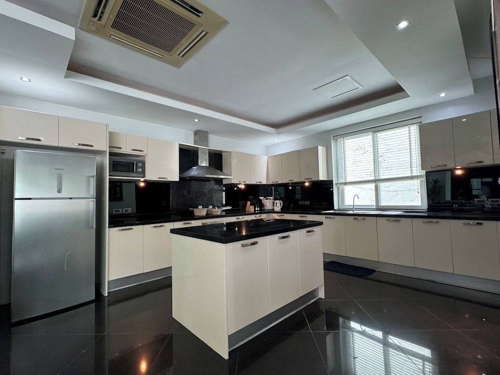 Premium Pool Villas Pattaya