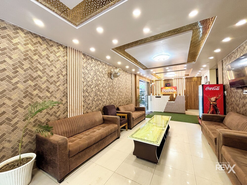 Hotel Diamond Palace