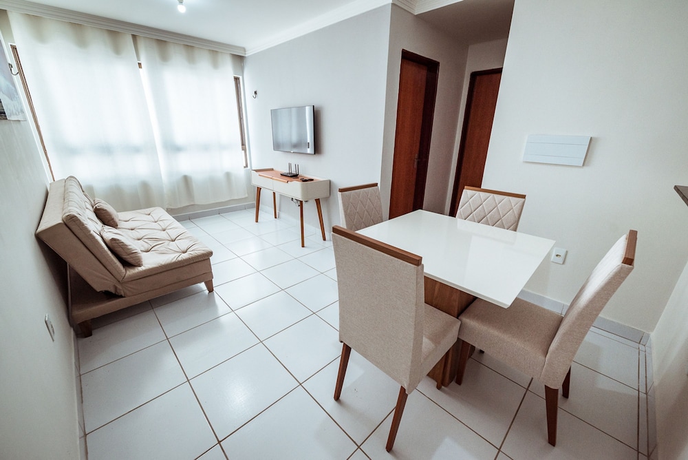 Apartamento com Garagem a 200m da Praia do Bessa