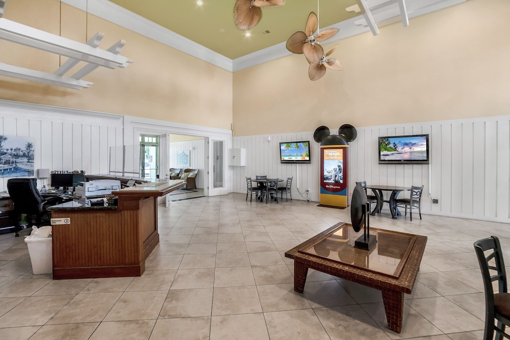 Runaway Beach Club Resort