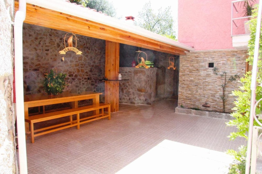 Serra da Estrela Seven Rooms 3 Suites Villa In s