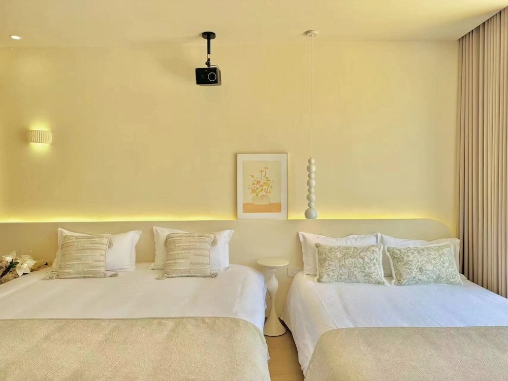QIMeow Garden Hotel