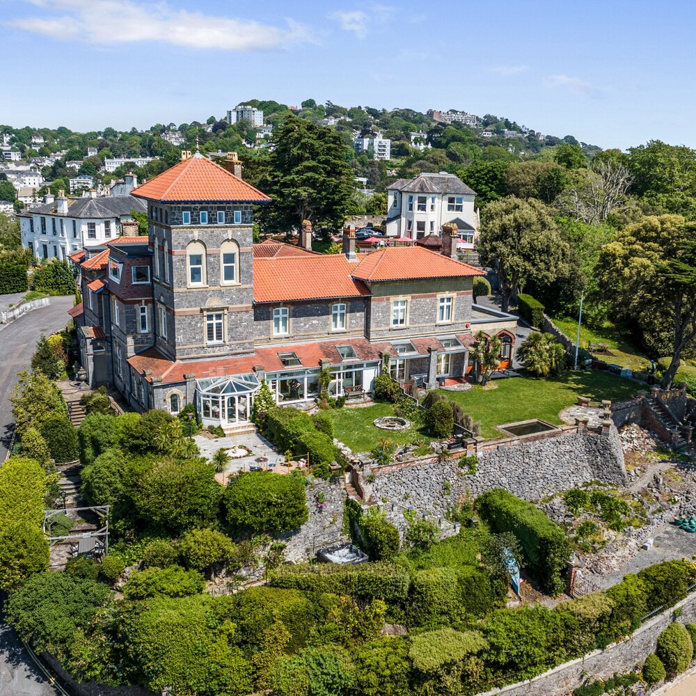 Vane Tower- Historic Retreat With Panoramic Sea Views