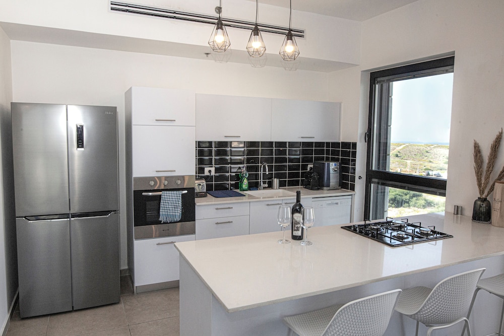 Cool & Urban Apt Luxury Tower Sea View