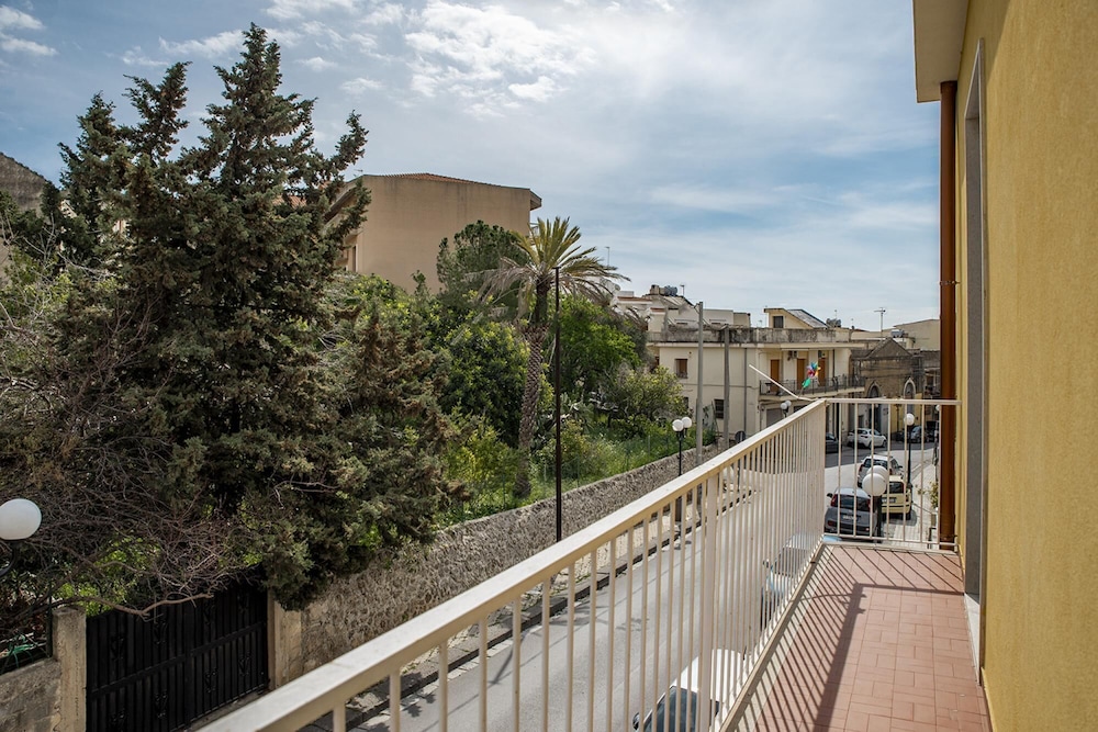 Casa Chicca - Fiori in Noto photo 5