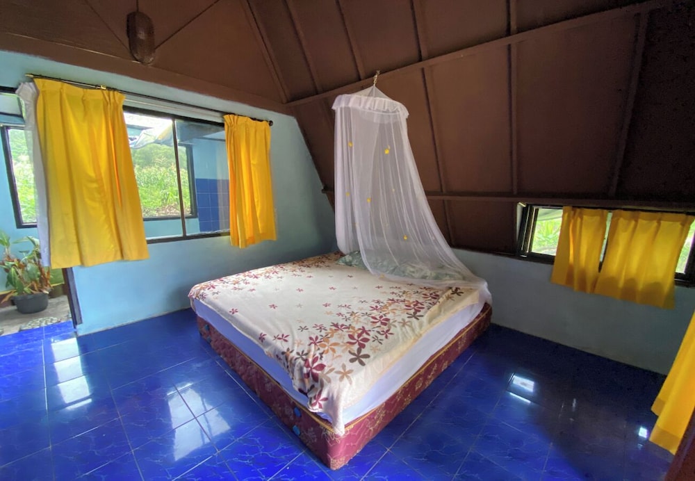 Roman Sinasi Hotel