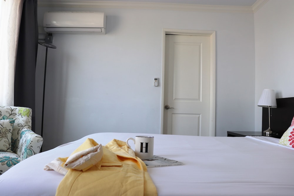 Hometel Suites - Los Angeles (Koreatown) 2