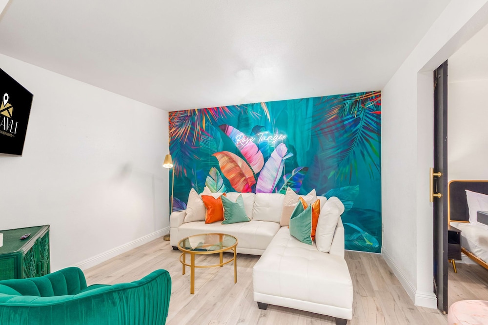 Desert Rose Retreat Heated Pool 2 Masters Gameroom