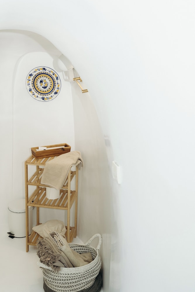 Nano Oia Villas