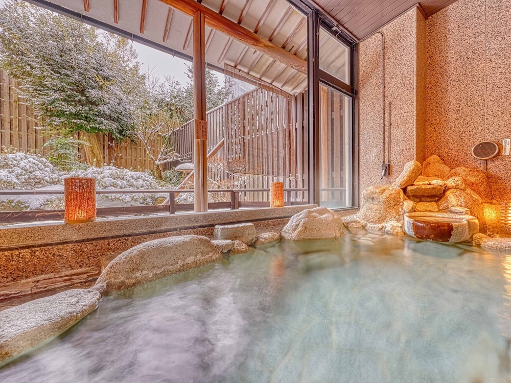 Ooedo Onsen Monogatari Wanwan Resort Awazu