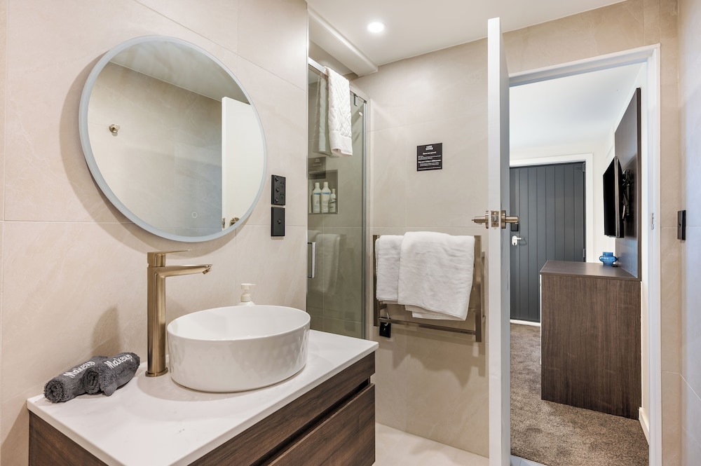 Luxe Suites and Apartments