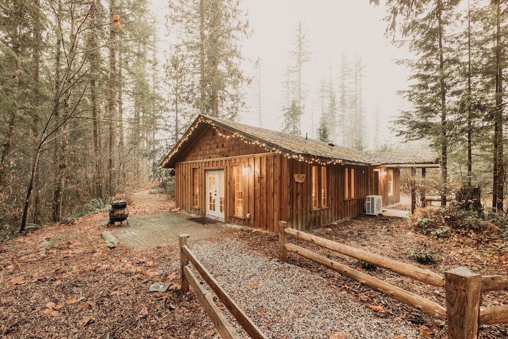 82mf - Wifi - Pets Ok - Wood Stove view 4