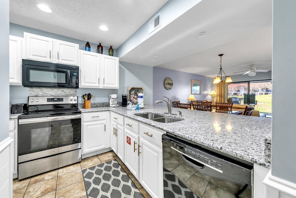 Edgewater Golf Villa 3101