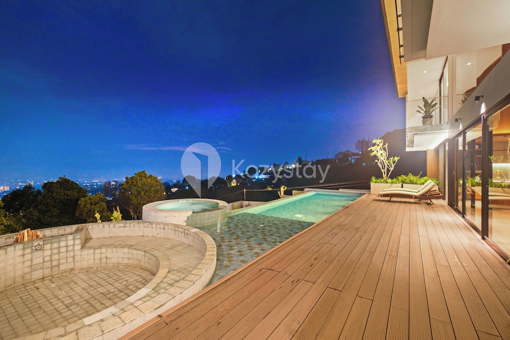 Calma Villa by Kozystay - Bandung