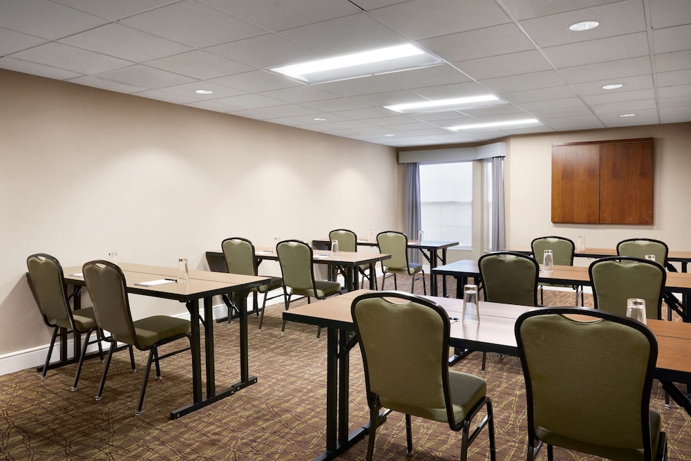 Homewood Suites by Hilton Baltimore-BWI Airport - Property Image 8