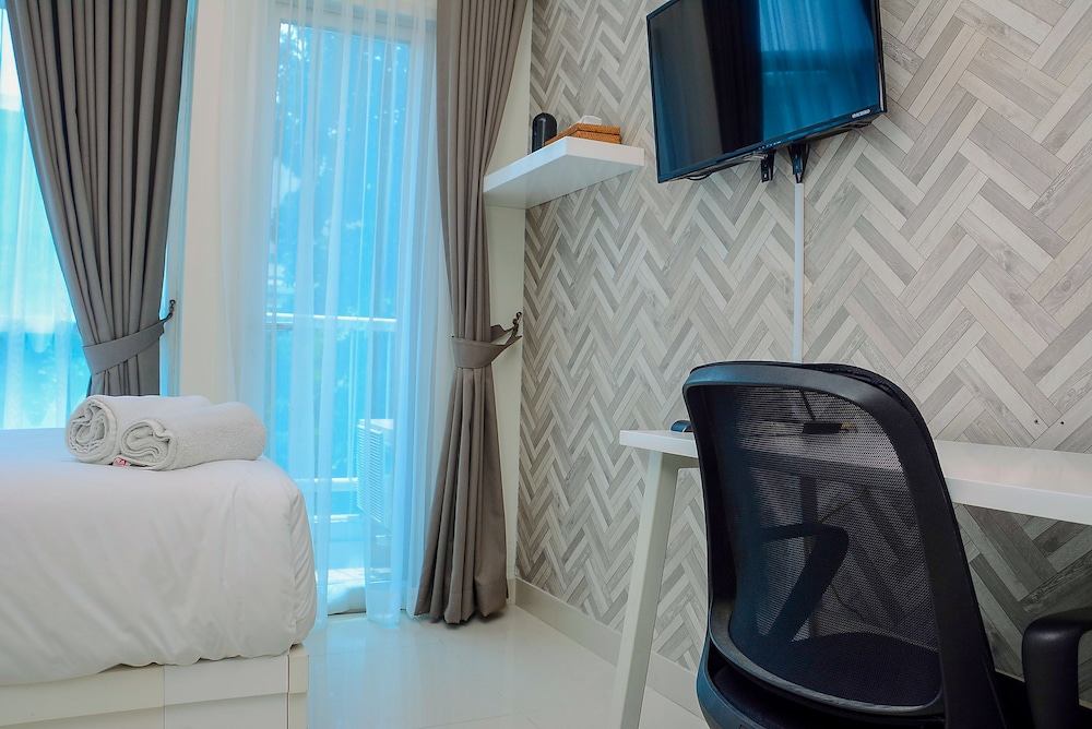 Best Location and New Furnished @ Studio Capitol Park Residence Apartment view 4