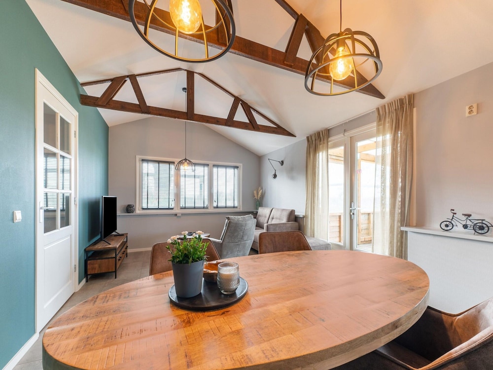 Charming House With Garden en Hellendoorn — hotel room