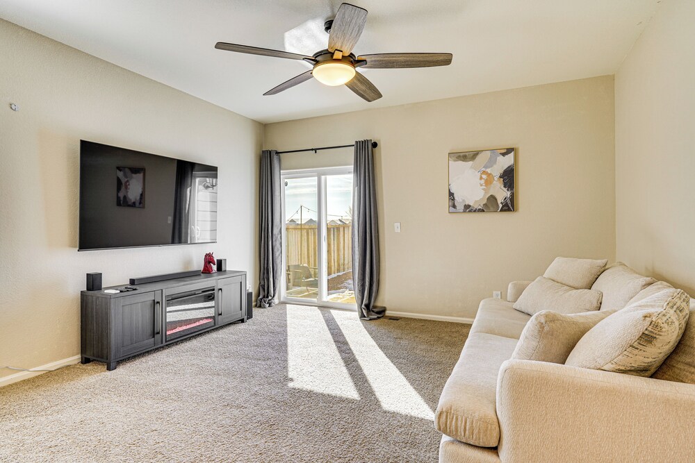 Hike, Sightsee & Explore: Home in Colorado Springs