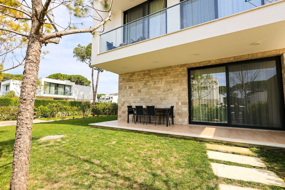 Sanpietro Vacation Villa 008