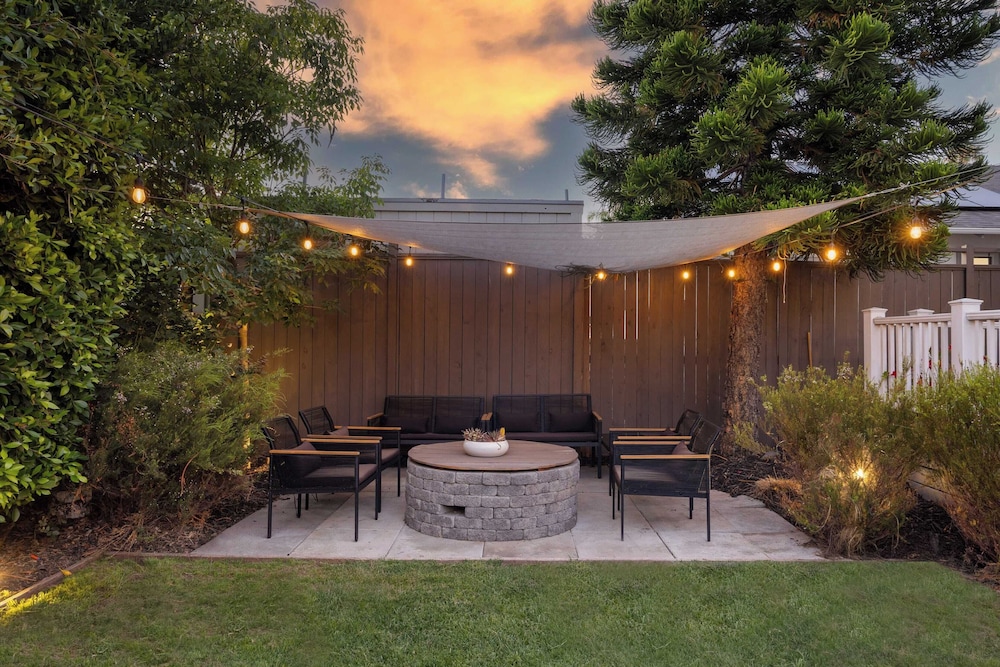 Luxe Backyard Oasis w/ Hot Tub Chic Design South Park Sanctuary