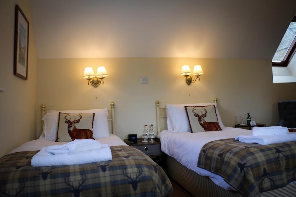 Horse & Groom - Upper Oddington
