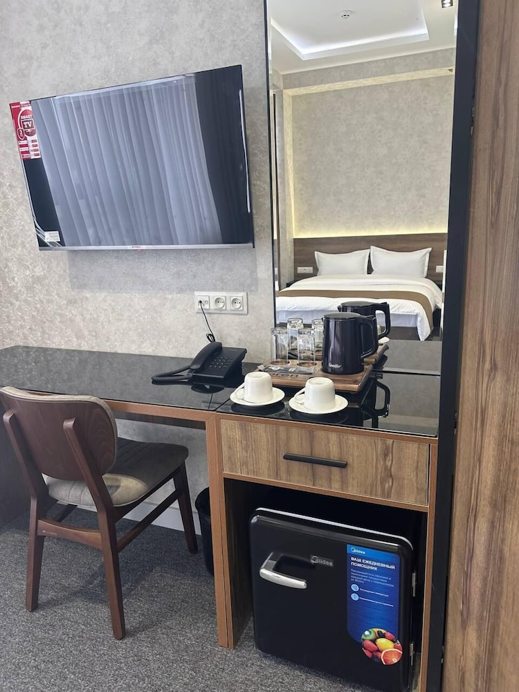 The loren hotel