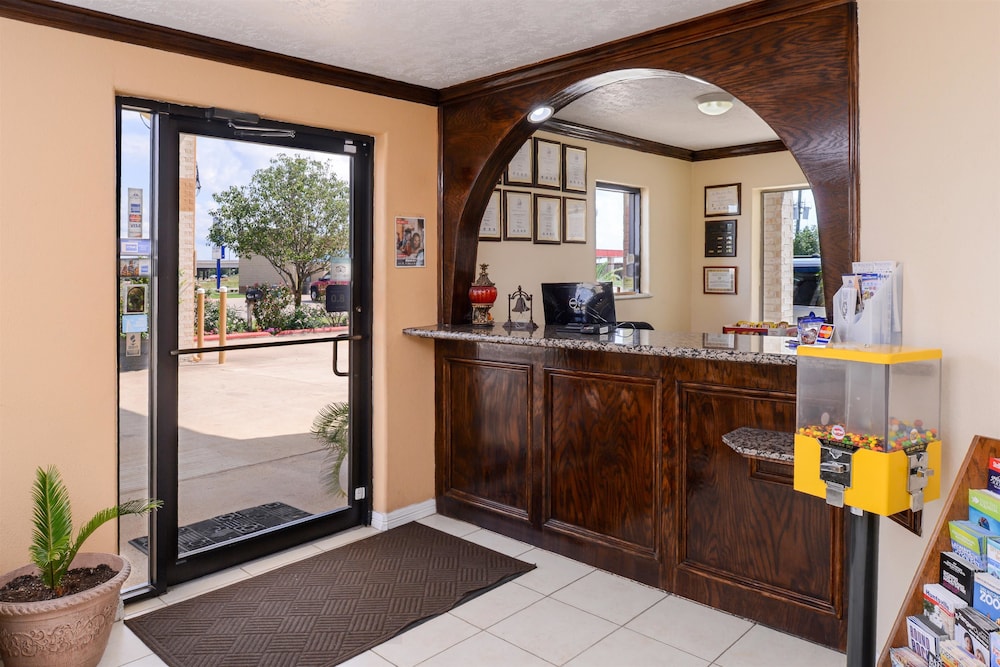 Americas Best Value Inn & Suites Waller Prairie View view 2