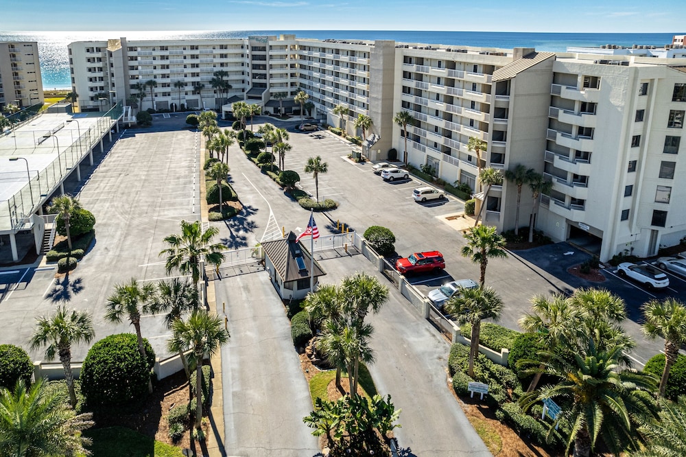 Inlet Reef 513 2 Bedroom Condo