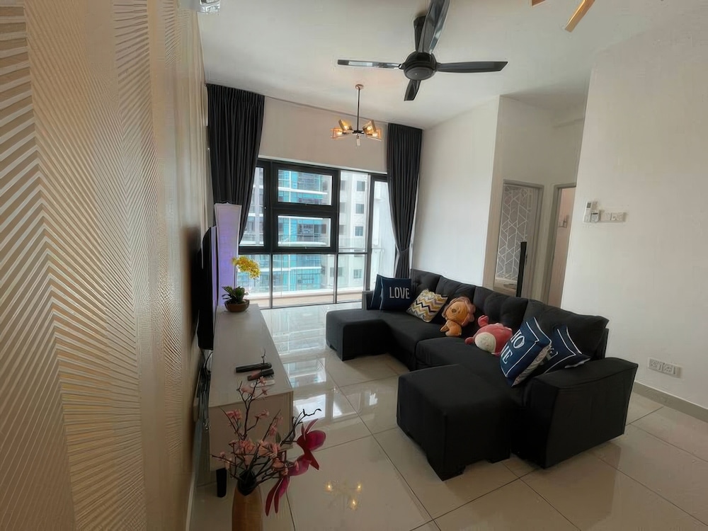 Ciao Pacific 63 Residence Apartments
