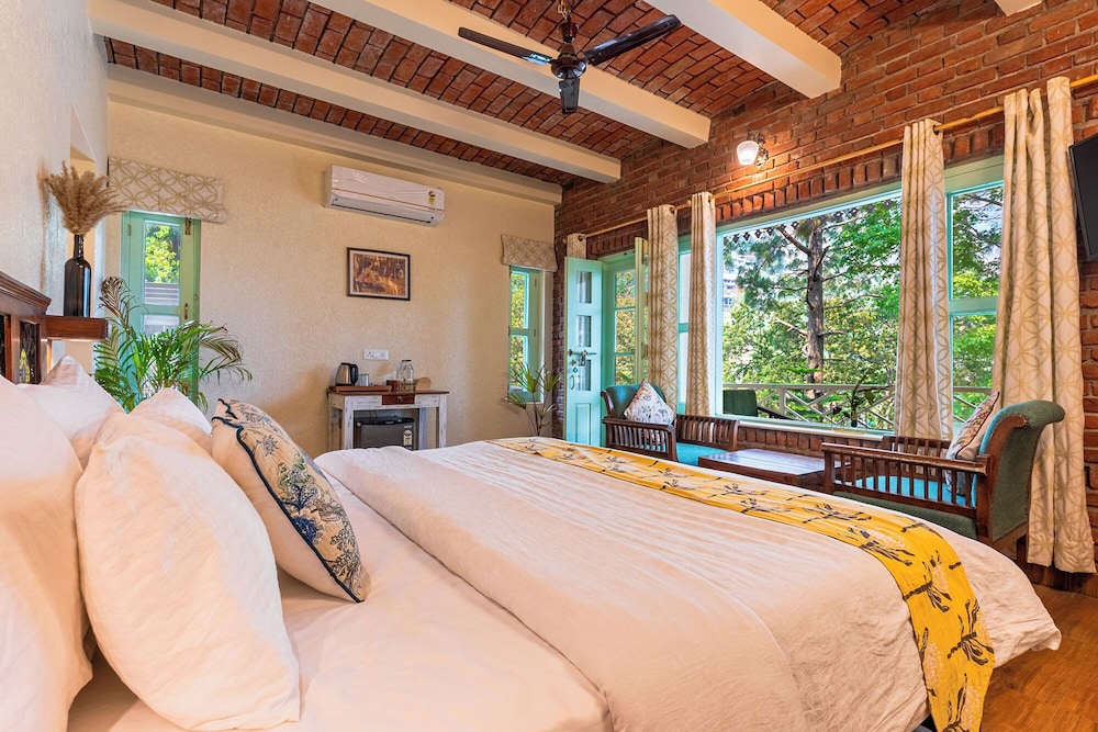 Echor Malusara Lakeview Retreat Bhimtal