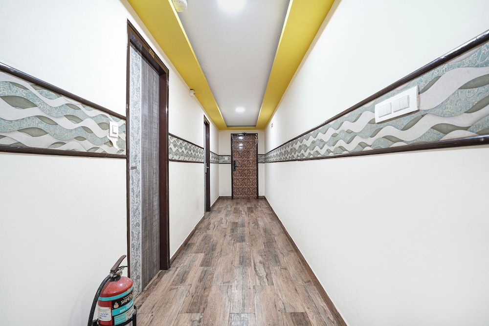 Fabhotel Indian Residency