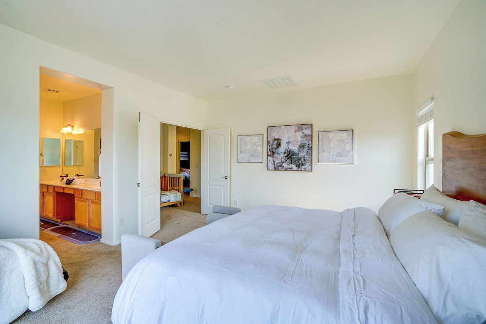 Pet-friendly Surprise Home w/ Yard & Grill Area view 4