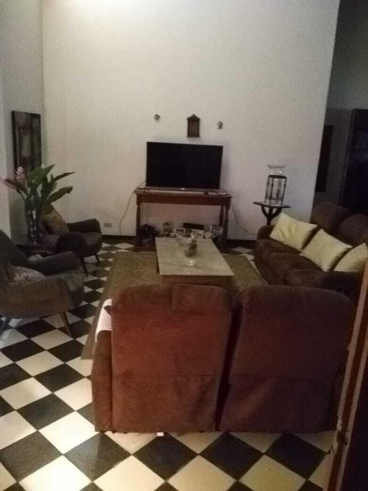 Cozy room in Urbanizacion Montenegro view 4