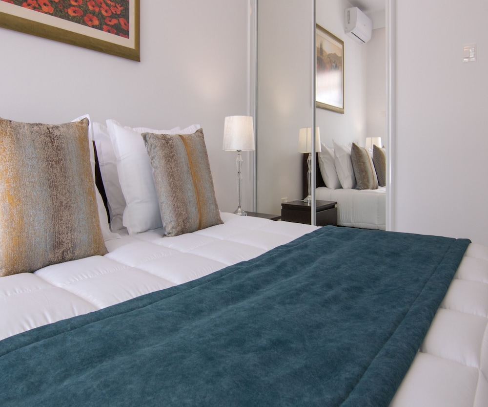 Phaedrus Living Luxury Flat Semeli