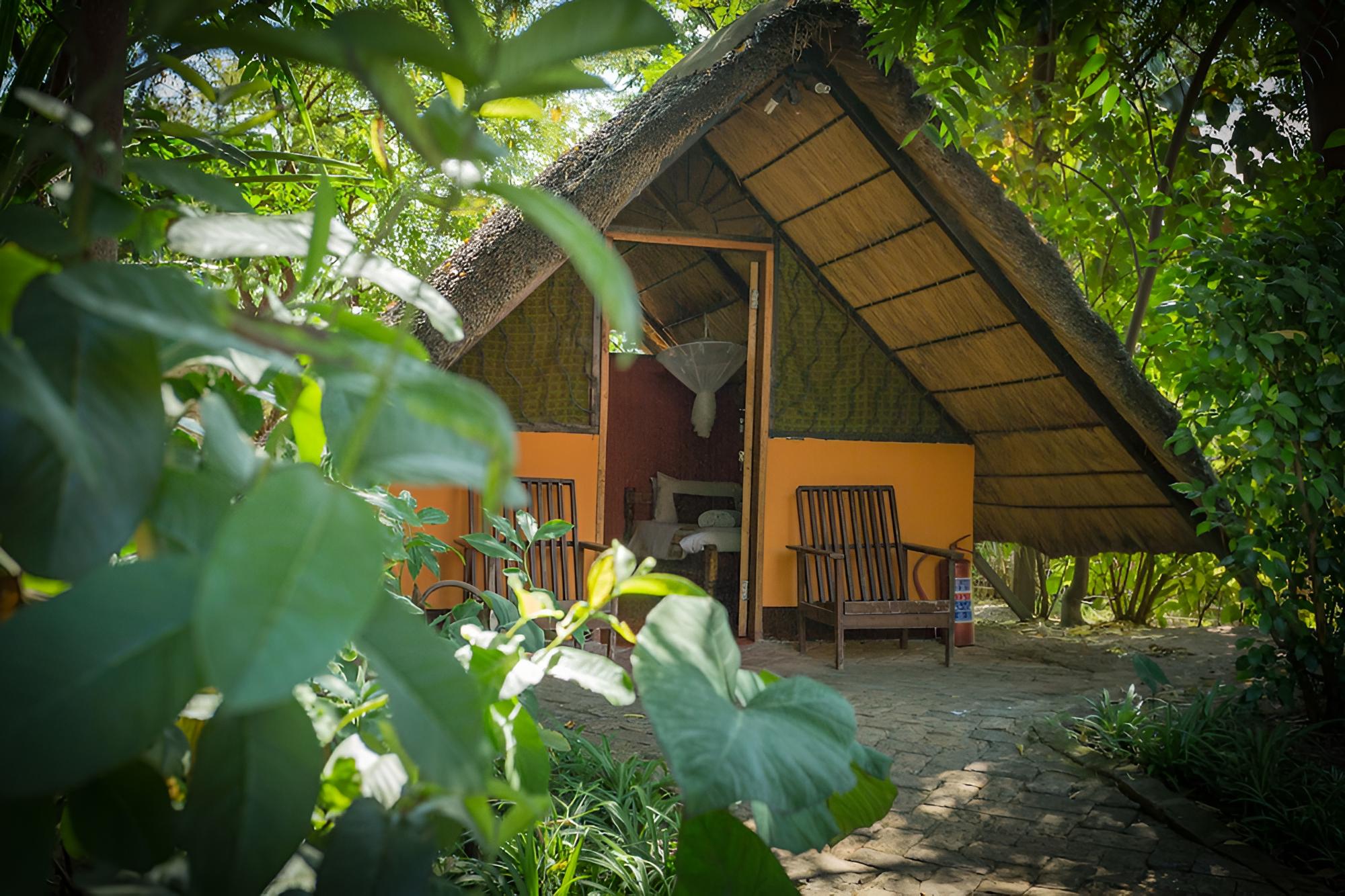 Jollyboys Camp - Hostel