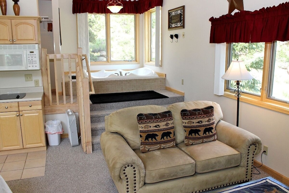 Photo 9