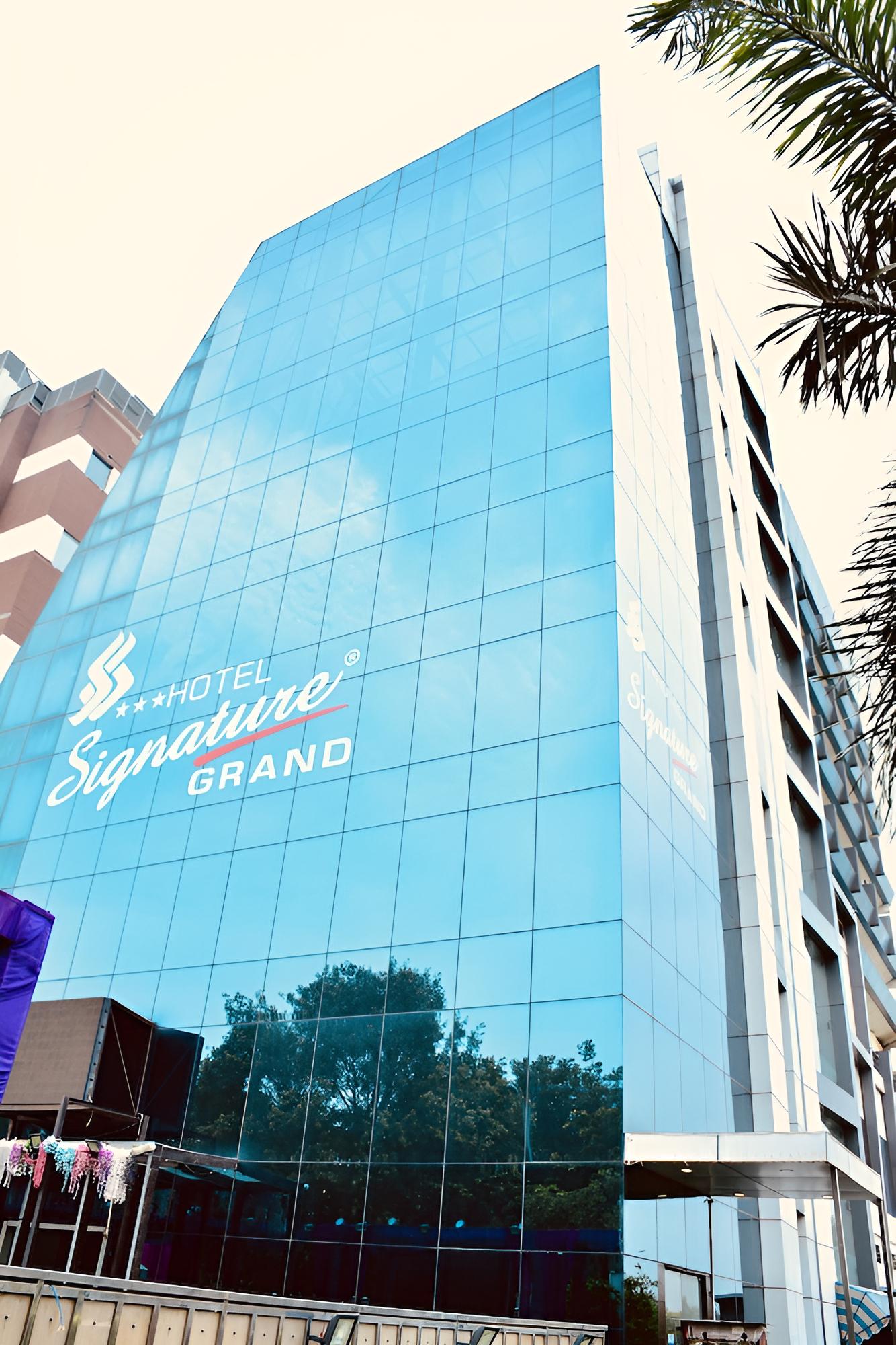 Hotel signature grand