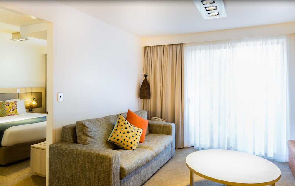 Yulara Vacations - Emu Walk Apartments - Property Image 3