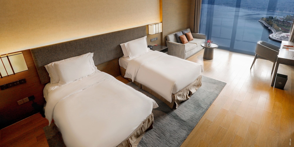 Crowne Plaza Hangzhou Thousand Island Lake by IHG
