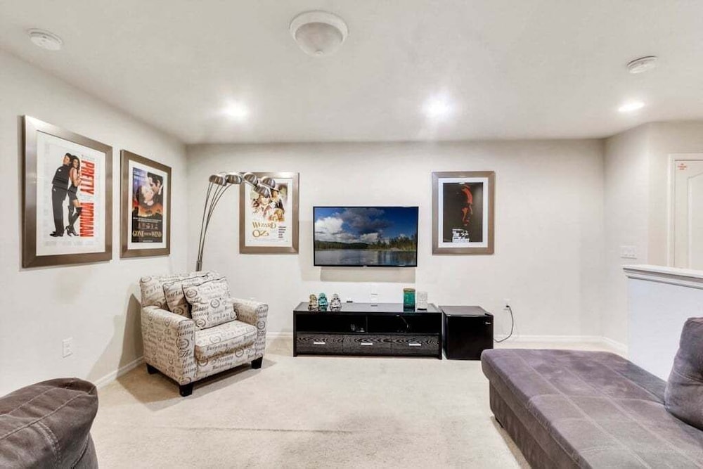 Beautiful Tranquil Relaxing Home With Private Pool 4 Bedroom Townhouse