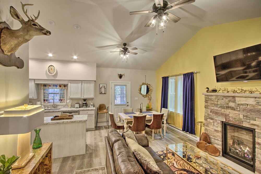 13 Mi to Camelback Ski! Creekside 'lincoln Lodge' view 5