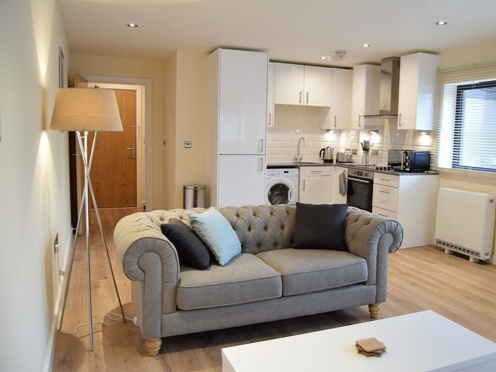 Morland House Apartments